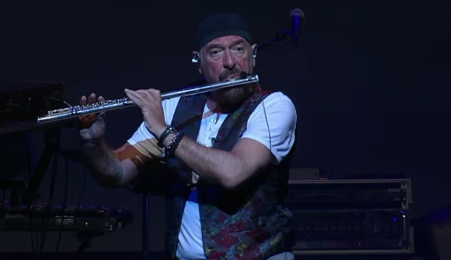 图片[2]-杰叟罗图乐团 伊恩·安德森 Thick As A Brick 冰岛现场  Jethro Tull\\\’s Ian Anderson.Thick As A Brick Live In Iceland 2014  《BDMV 44.1G》-蓝光演唱会资源网