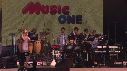 图片[4]-容祖儿 – 新城我的女皇音乐会 Joey Yung Metro Radio 2010 Concert Live Karaoke [2DVD ISO14.32GB]-蓝光演唱会资源网