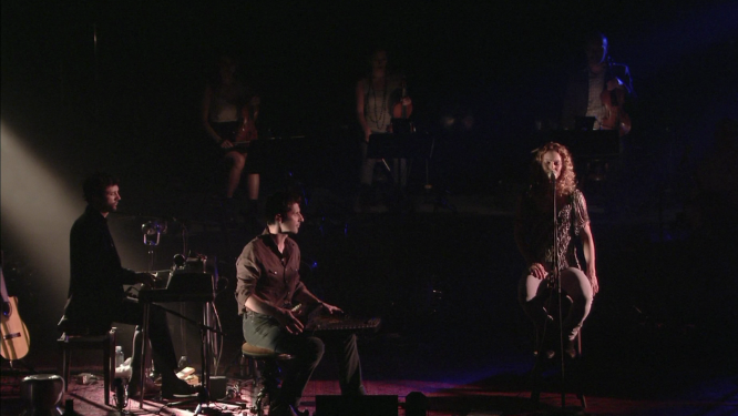 图片[3]-凡妮莎·帕拉迪丝 2010凡尔赛皇家歌剧院演唱会. Vanessa Paradis-Une nuit a Versailles 2010《BDMV 23G》-蓝光演唱会资源网