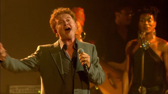 图片[3]-纯红乐队 Cuba! 哈瓦那演唱会现场. Simply Red Cuba! Recorded Live at El Gran Teatro《BDMV 20.7G》-蓝光演唱会资源网