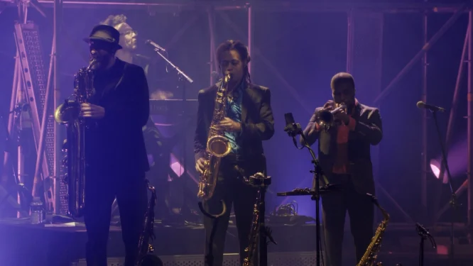 图片[4]-梅乐蒂·佳朵 2016巴黎奥林匹亚音乐厅演唱会 Melody Gardot.Live At The Olympia Paris.2016《BDMV 30.9G》-蓝光演唱会资源网