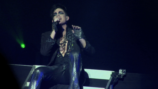 图片[4]-亚当·兰伯特 华丽国度 首次世界巡回演唱会. Adam Lambert.Glam Nation Live 2010《BDMV 21.5G》-蓝光演唱会资源网