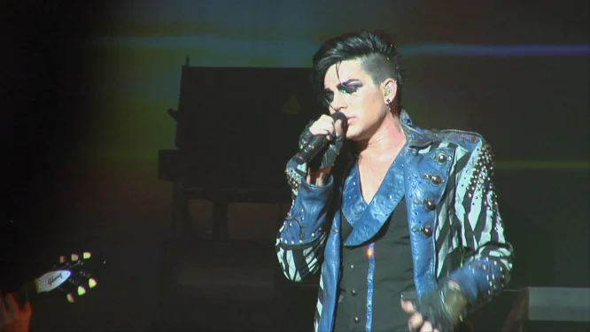 图片[5]-亚当·兰伯特 华丽国度 首次世界巡回演唱会. Adam Lambert.Glam Nation Live 2010《BDMV 21.5G》-蓝光演唱会资源网