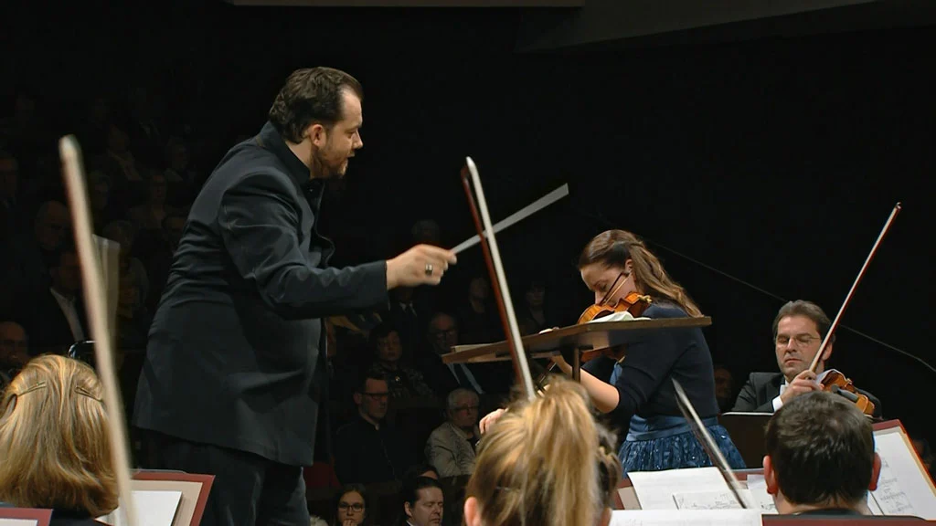 图片[4]-Berg – Violin Concerto & Mendelssohn – Scottish Symphony – Baiba Skride, Gewandhausorchester Leipzig, Andris Nelsons 2018《BDMV 21G》-蓝光演唱会资源网