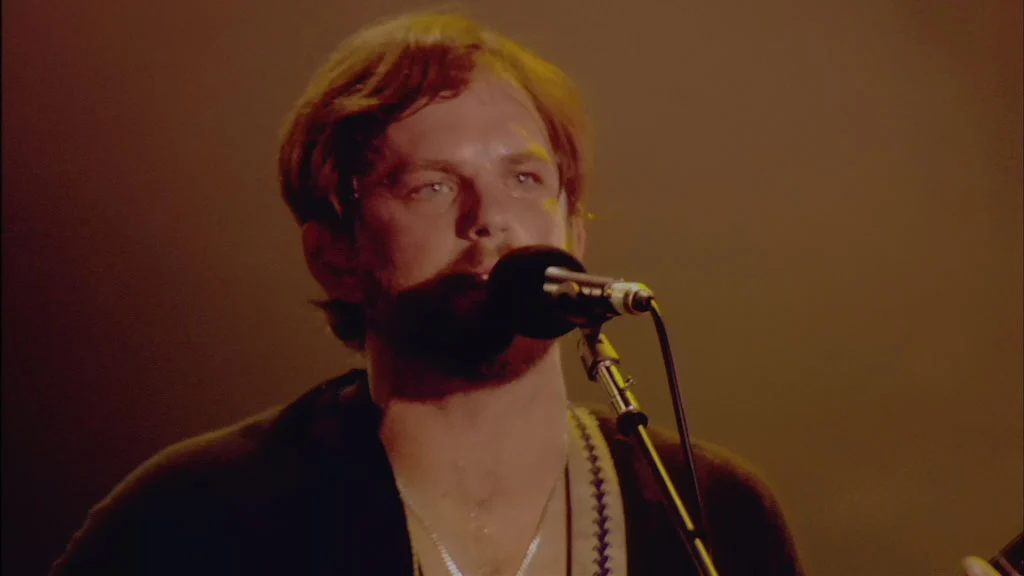 图片[2]-里昂王族 Kings Of Leon – Live At The O2 2009《Remux MKV 29.5G》-蓝光演唱会资源网
