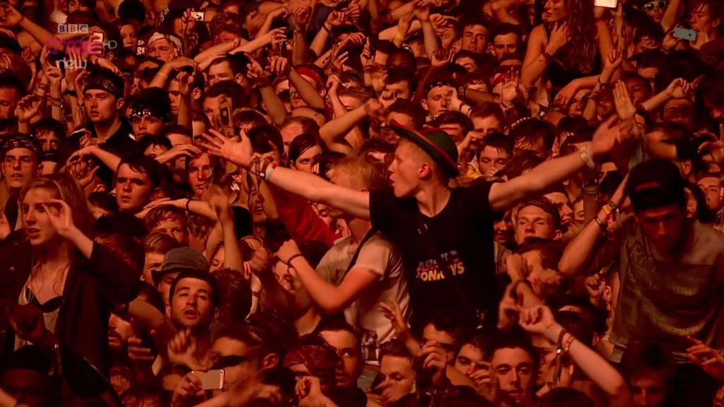 图片[5]-北极泼猴 – 2014雷丁音乐节演唱会 Arctic Monkeys at Reading 2014 [HDTV TS 5.9G]-蓝光演唱会资源网