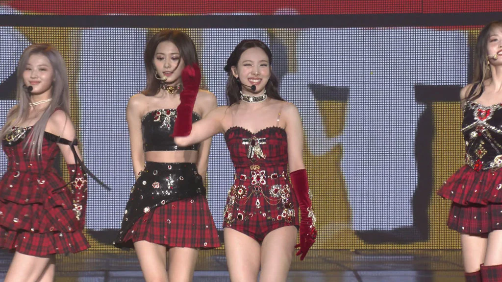 图片[2]-TWICE 4TH WORLD TOUR III IN SEOUL《Remux MKV 22.4G》-蓝光演唱会资源网