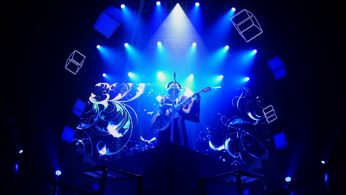 火舞间3D：癫马夜总会 FEU: Crazy Horse Paris 2012 3D左右屏《BDISO 22.5G》-蓝光演唱会资源网