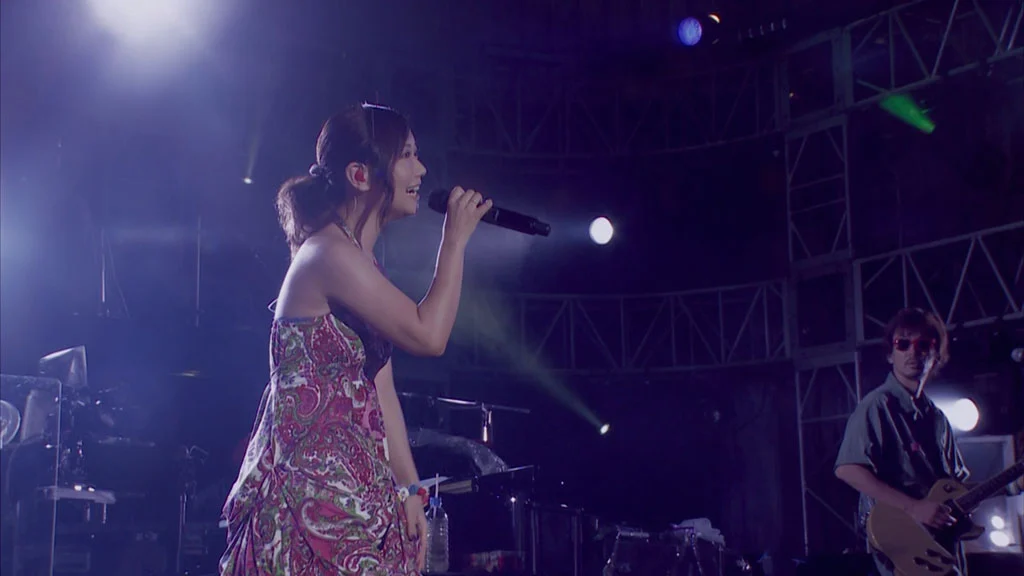 图片[3]-大塚愛 – LOVE IS BORN～6th Anniversary 2009《BDISO 37.5GB》-蓝光演唱会资源网