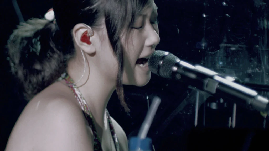 图片[4]-大塚愛 – LOVE IS BORN～6th Anniversary 2009《BDISO 37.5GB》-蓝光演唱会资源网