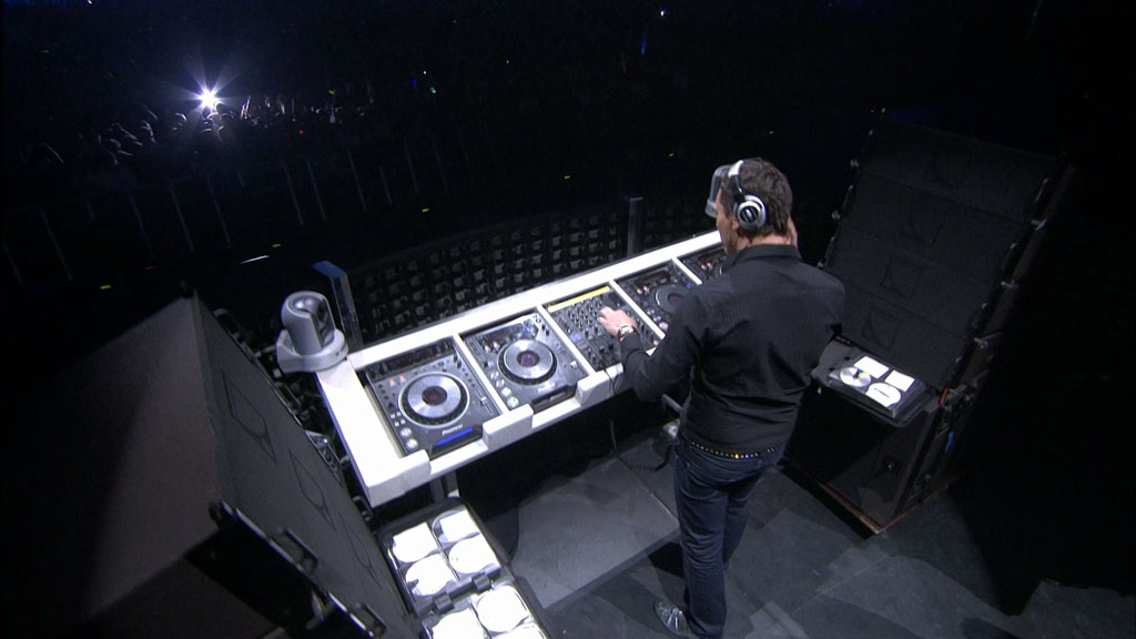 图片[3]-铁斯托 世界DJ排名第1 Tiesto Copenhagen Elements of Life World Tour 2008《BDMV 2BD 45.8G》-蓝光演唱会资源网