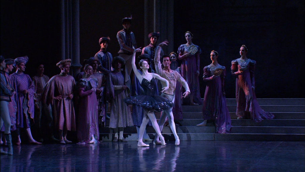 图片[5]-Tchaikovsky: Swan Lake – Paris Opera Ballet 2005 Чайковский П.И. – Лебединое озеро (Paris Opera Ballet) 2005《BDNV 38.4G》-蓝光演唱会资源网