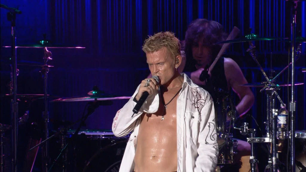 图片[5]-比利·爱多尔 Billy Idol – In Super Overdrive Live 2009《BDMV 20.7G》-蓝光演唱会资源网