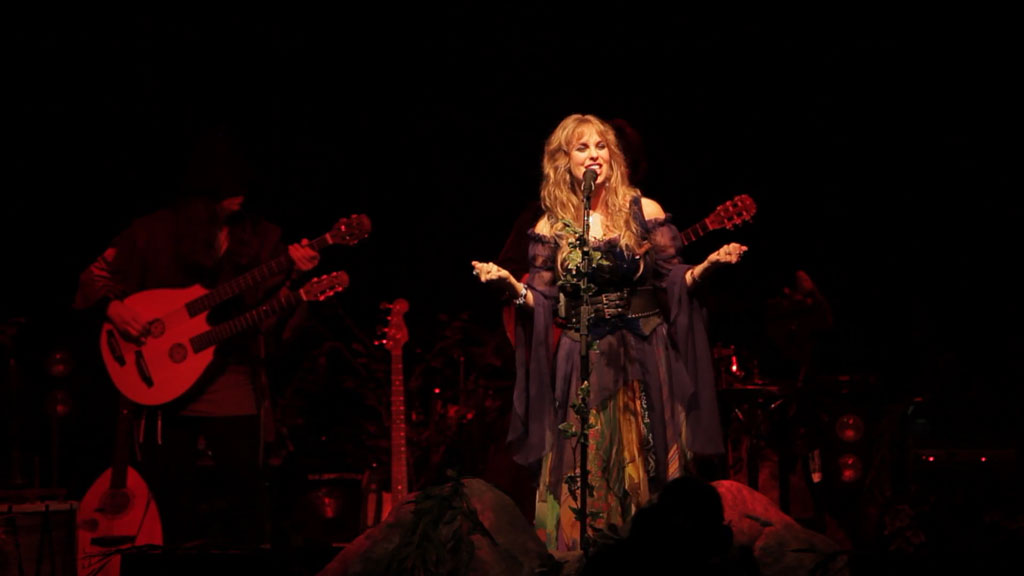 图片[4]-Blackmore\’s Night  A Knight In York 2012《BDrip MKV 6.51G》-蓝光演唱会资源网