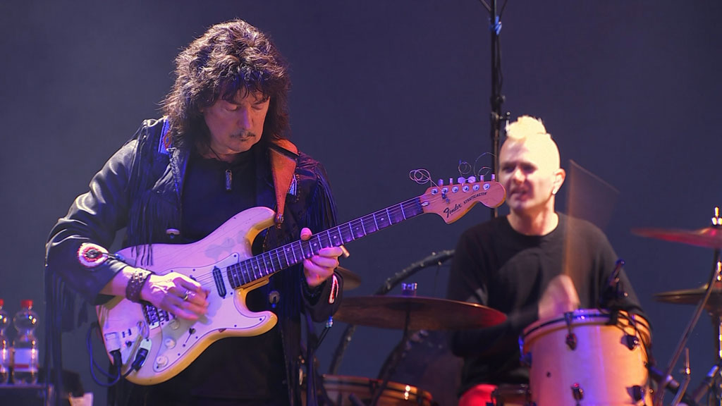 图片[3]-Ritchie Blackmore\’s Rainbow – Memories in Rock – Live in Germany 2016《BDMV 40.9G》-蓝光演唱会资源网