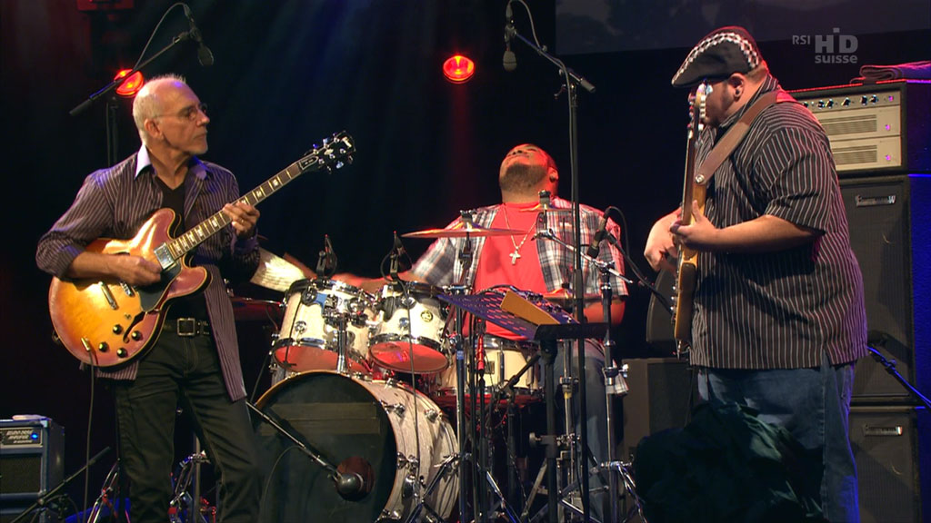图片[2]-Estival Jazz Lugano 2011 – Larry Carlton《HDTV TS 7.17》-蓝光演唱会资源网