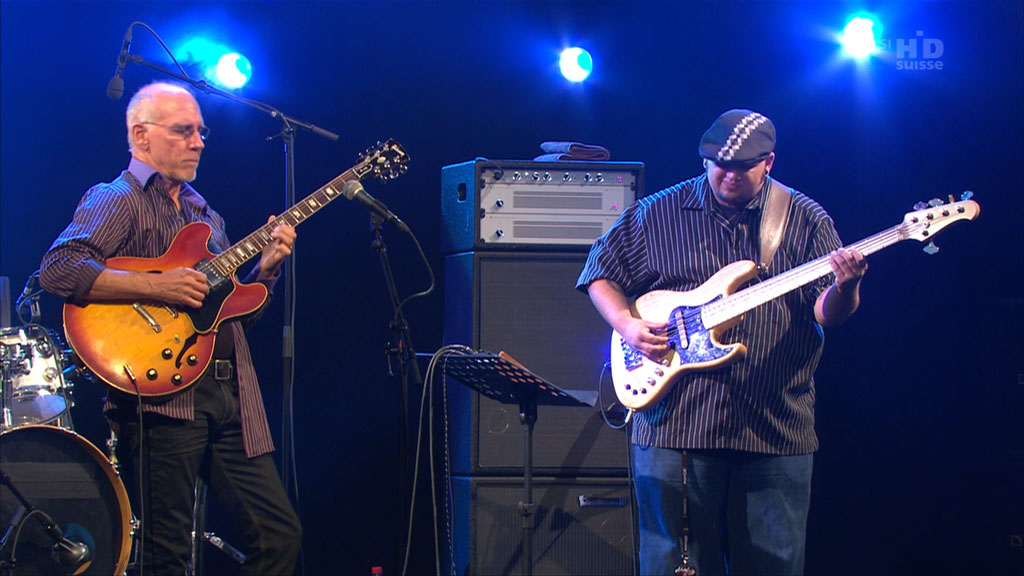 图片[3]-Estival Jazz Lugano 2011 – Larry Carlton《HDTV TS 7.17》-蓝光演唱会资源网