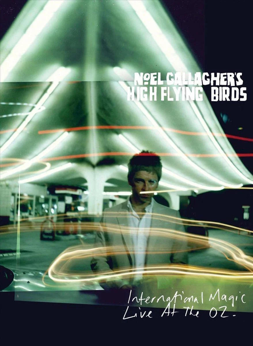 诺尔·加拉格高飞鸟 英国02体育场演唱会 Noel Gallagher\’s High Flying Birds – Live At The O2 2012《BDMV 30G》-蓝光演唱会资源网
