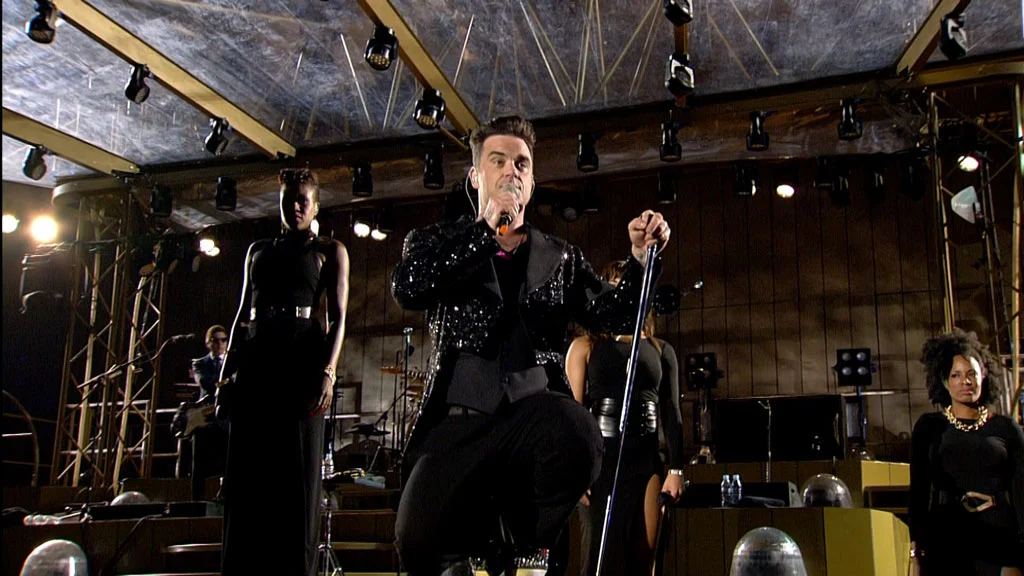 图片[4]-罗比·威廉姆斯 爱沙尼亚共和国 塔林 演唱会 Robbie Williams – Live in Tallinn 2013《BDMV 28.5G》-蓝光演唱会资源网