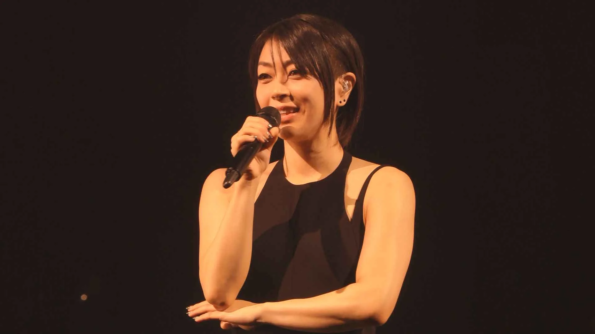 图片[3]-宇多田光 2018 千叶幕张演唱会 Hikaru Utada Laughter in the Dark Tour 2018 [BDISO 43.6GB]-蓝光演唱会资源网