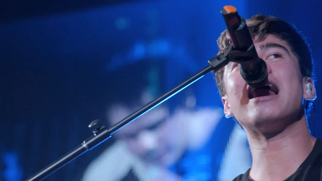 图片[3]-五秒盛夏 Five Seconds of Summer: How Did We End Up Here? Live at Wembley Arena 2015《BDMV 42GB》-蓝光演唱会资源网