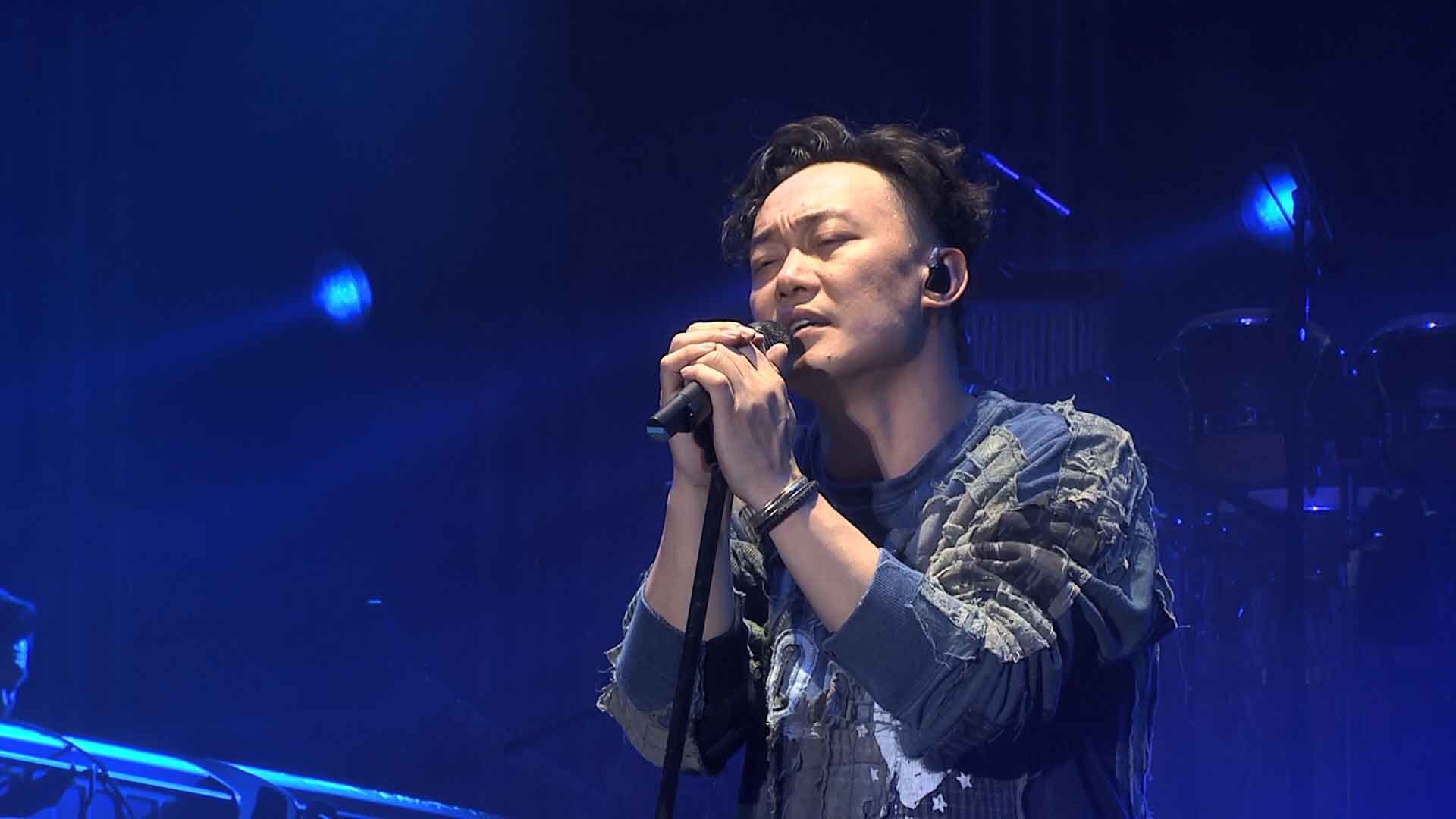 图片[4]-陈奕迅 Eason Chan DUO LOVE L.O.V.E is L.I.F.E 2018 慈善演唱会 [BDMV 2BD 58.18G]-蓝光演唱会资源网