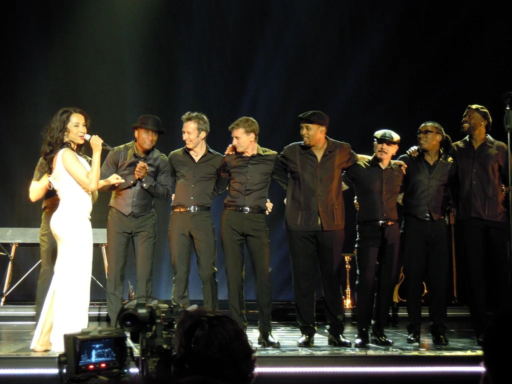 图片[3]-莎黛 : 心的归属2011世界巡迴演唱会 Sade : Bring Me Home Live 2011 Blu-ray《BDMV 38.70GB》-蓝光演唱会资源网