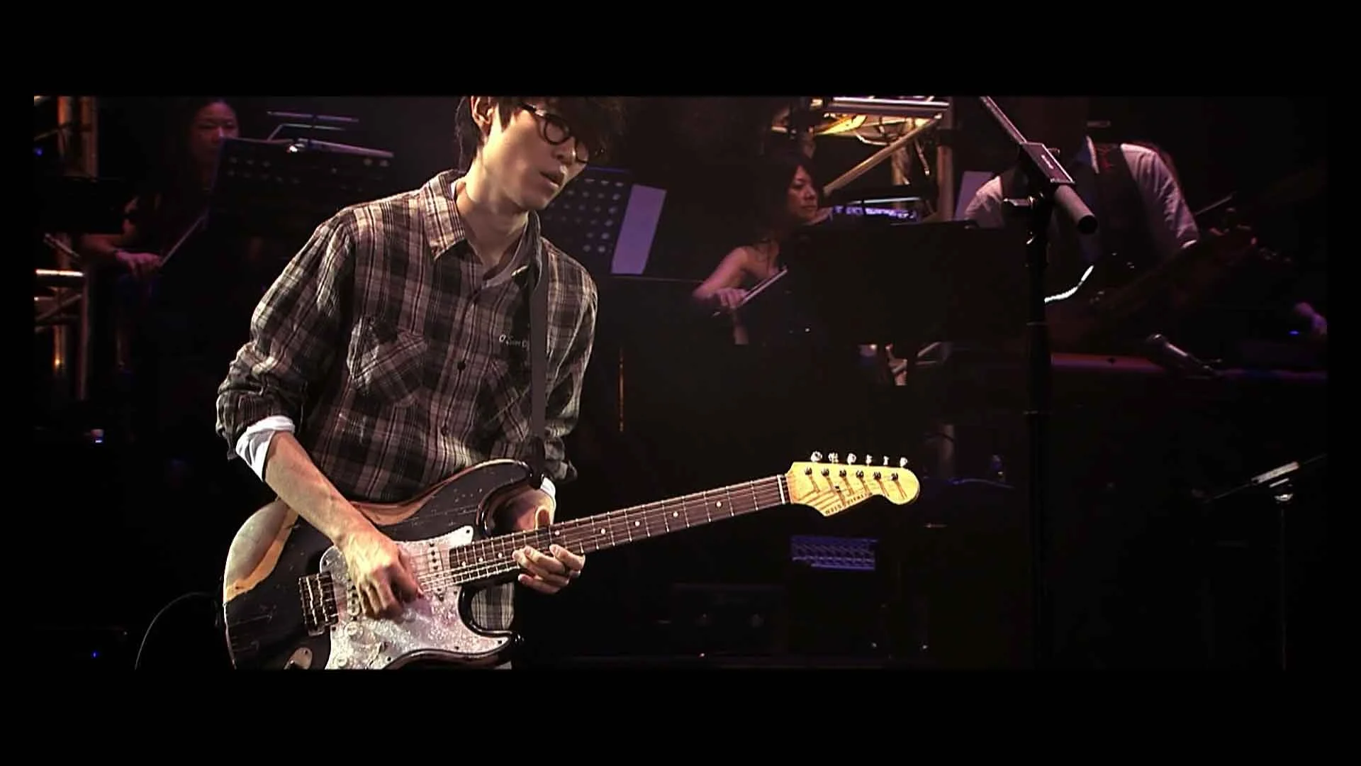 图片[2]-方大同 15 Live In Hong Kong 2011 香港演唱会 [BDMV 41.51G]-蓝光演唱会资源网