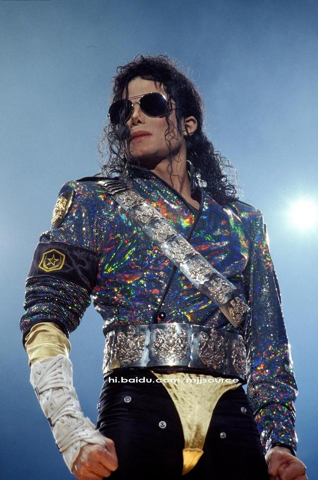 Michael Jackson 迈克尔杰克逊世界巡演之罗马尼亚·布加勒斯特演唱会 （DVD ISO 7.53G）-蓝光演唱会资源网