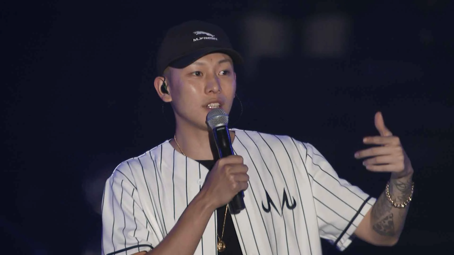 图片[2]-兄弟本色 台北小巨蛋 日落黑趴演唱会 G U T S Taipei Arena 2015 [BDISO 41.94GB]-蓝光演唱会资源网
