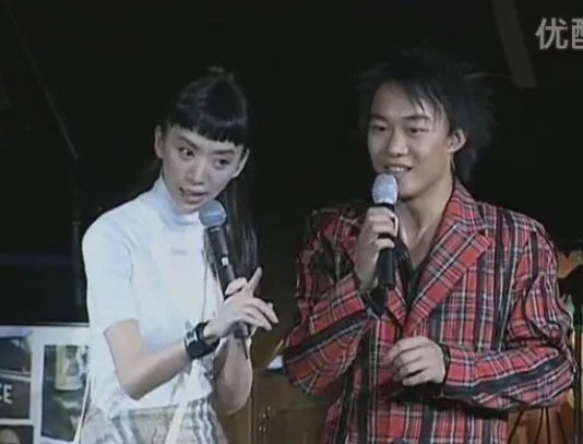 图片[2]-陈奕迅 99大个唱 演唱会 Big Live Karaoke（DVD ISO 4.04G）-蓝光演唱会资源网