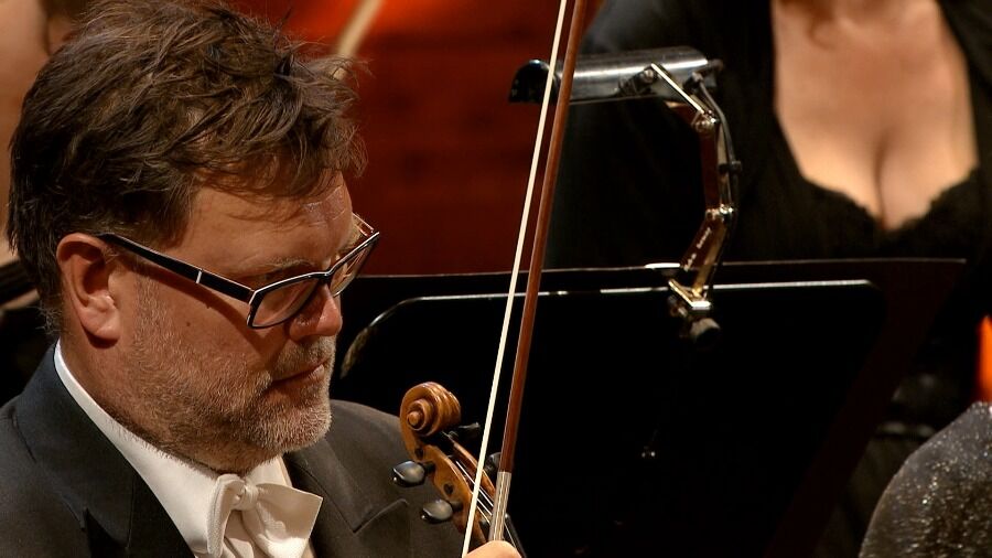 图片[3]-贝多芬交响曲全集 Rafael Frühbeck de Burgos – Beethoven Symphonies 1-9 《BDMV 3碟 118G》-蓝光演唱会资源网