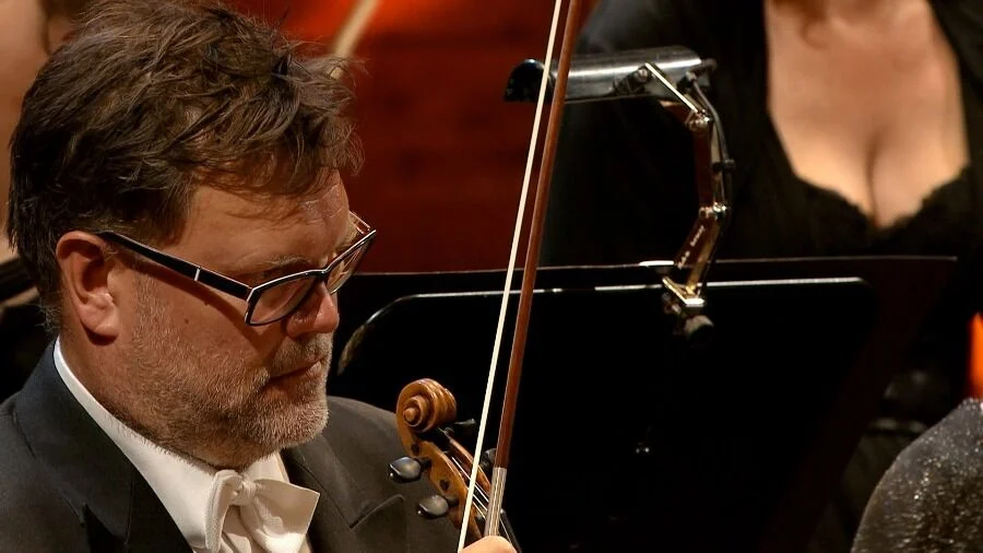 图片[3]-贝多芬交响曲全集 Rafael Frühbeck de Burgos – Beethoven Symphonies 1-9 《BDMV 3碟 118G》-蓝光演唱会资源网