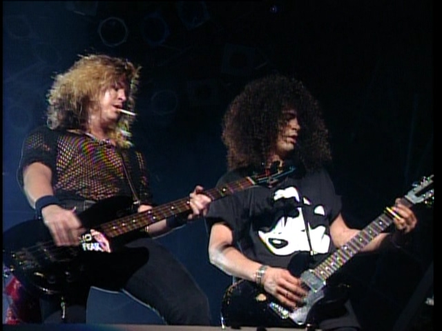 图片[6]-枪炮与玫瑰 运用幻象世界巡演 92年东京巨蛋场 Guns N\’ Roses – Use Your Illusion World Tour – 1992 in Tokyo  [2DVD-vob9G]-蓝光演唱会资源网