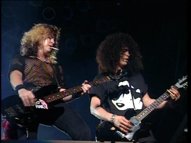 图片[6]-枪炮与玫瑰 运用幻象世界巡演 92年东京巨蛋场 Guns N\’ Roses – Use Your Illusion World Tour – 1992 in Tokyo  [2DVD-vob9G]-蓝光演唱会资源网