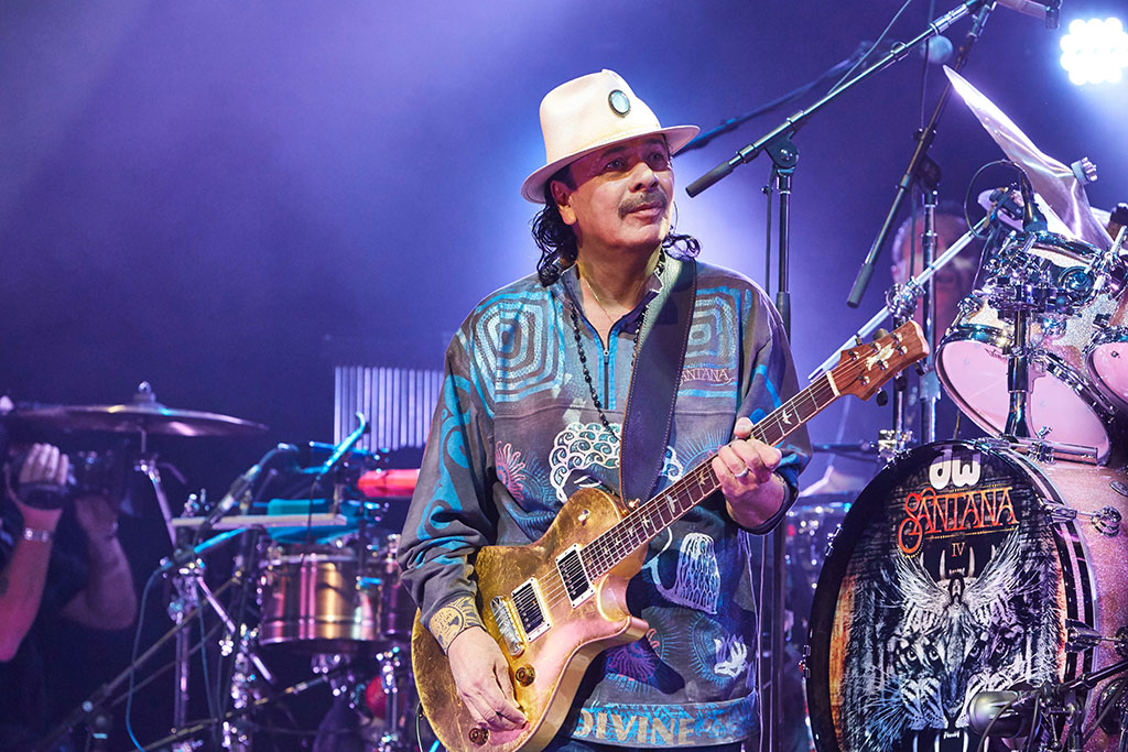 山塔纳乐团 拉斯维加斯 蓝调之家 现场音乐会 SANTANA IV: LIVE AT THE HOUSE OF BLUES, LAS VEGAS 2016《BDMV 38.00GB》-蓝光演唱会资源网