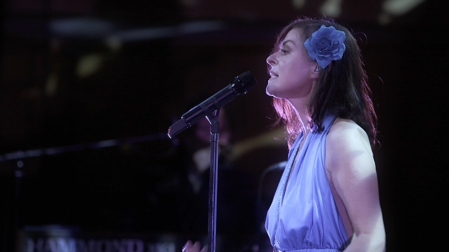 Lisa Stansfield – Live In Manchester 2015《BDMV 21.1G》-蓝光演唱会资源网