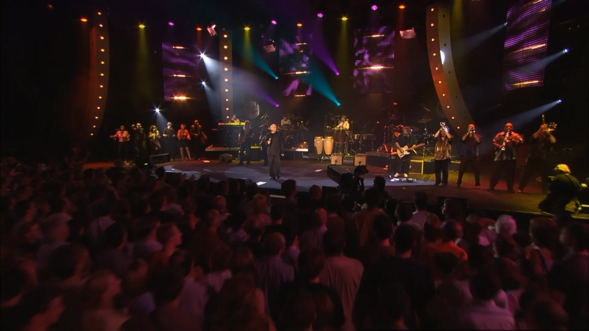 图片[2]-菲尔·柯林斯-瑞士蒙特勒演唱会 Phil Collins-Live At Montreux 2004《BDISO 41.2G》-蓝光演唱会资源网