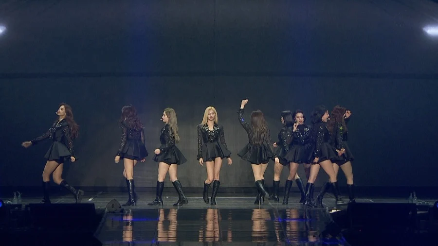 图片[11]-TWICE – WORLD TOUR 2019 \’TWICELIGHTS\\\’ IN SEOUL [BDMV 2BD 63.9GB]-蓝光演唱会资源网