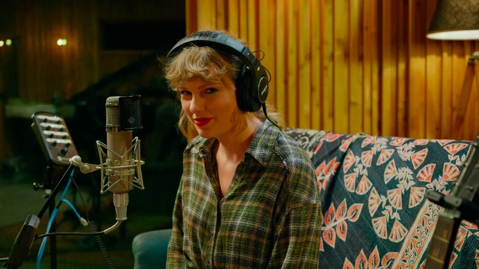 图片[4]-泰勒·斯威夫特 Taylor Swift – Folklore The Long Pond Studio Sessions 2020 HDR 2160P《WEB-DL MKV 13.2G》-蓝光演唱会资源网