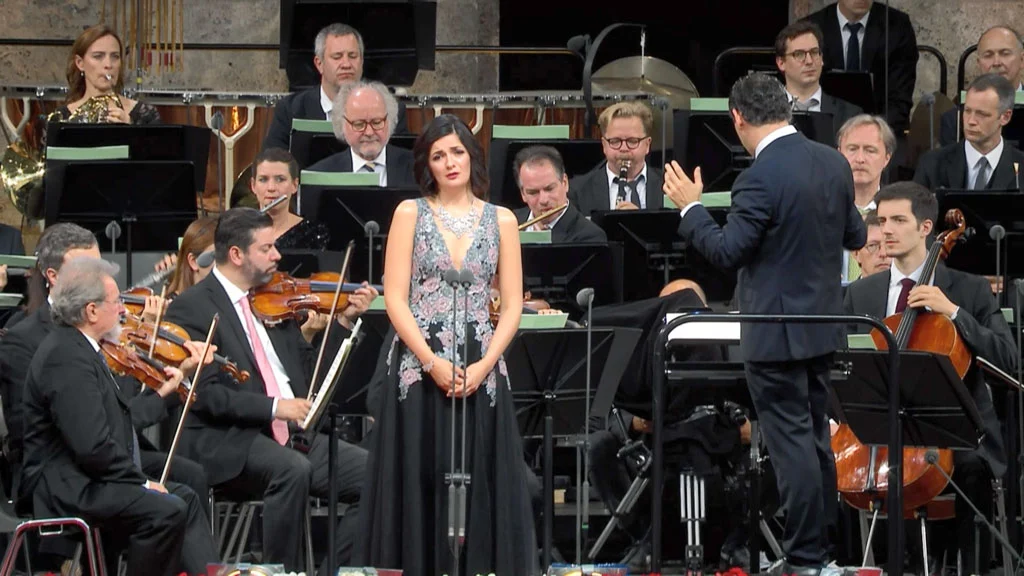 图片[3]-Waldbuehne 2019 – A Fairytale Night (Tugan Sokhiev, Marianne Crebassa) 2019 [BDMV 27.9GB]-蓝光演唱会资源网