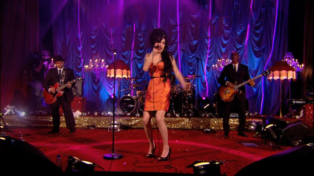 图片[2]-Amy Winehouse – Live In Porchester Hall (London 2007)《BDrip MKV 11.9G》-蓝光演唱会资源网