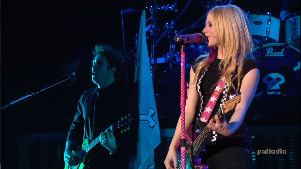图片[3]-艾薇儿美丽坏世界巡演 Avril Lavigne – The Best Damn Tour – Live in Toronto 2008 [WEB-DL MP4 8.51GB]-蓝光演唱会资源网