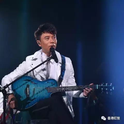 图片[3]-李克勤 庆祝成立30週年演唱会2017(DVD-ISO7.53G)-蓝光演唱会资源网