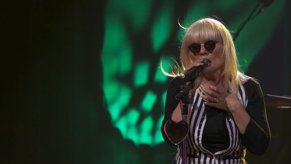 图片[3]-金发美女摇滚乐队 Blondie – Live Glastonbury Festival 2023 UHD [HDTV TS 12.7GB]-蓝光演唱会资源网