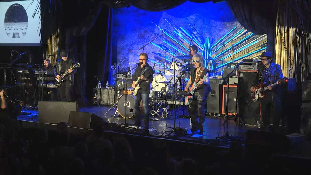 图片[4]-蓝色的牡蛎崇拜 Blue Oyster Cult – iHeart Radio Theater N.Y.C. 2012 (2020)《BDMV 17.3G》-蓝光演唱会资源网