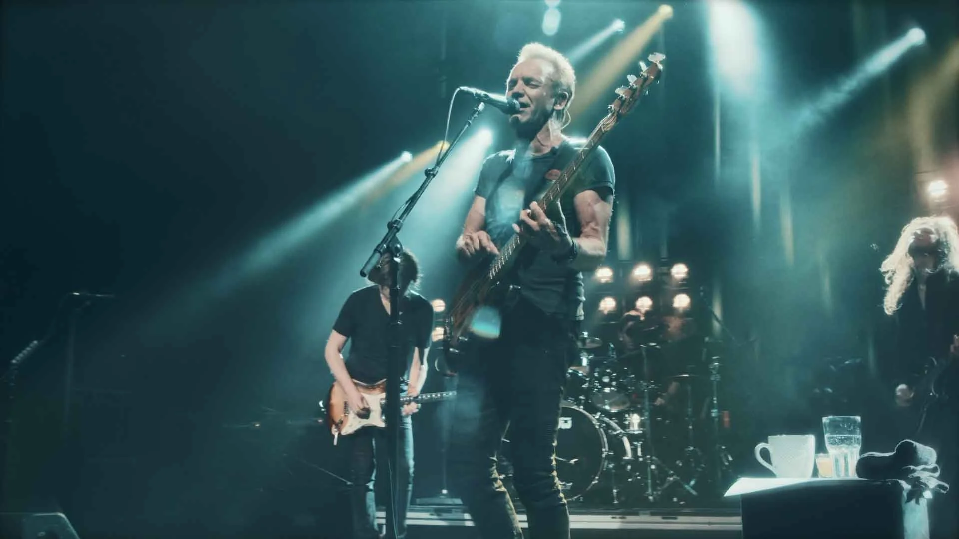 图片[2]-斯汀 巴黎奥林匹亚音乐厅演唱会实录 Sting – Live at the Olympia Paris 2017 [BDISO 35.8GB]-蓝光演唱会资源网