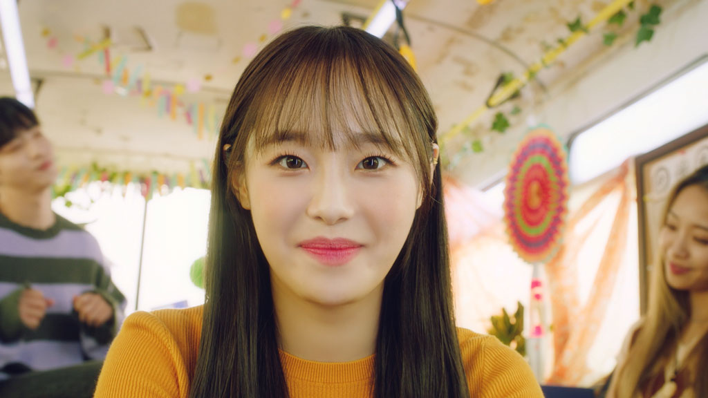 Chuu & KIM YOHAN – World is One 2021 with Eric Bellinger 4K 2160P [Bugs MP4 1.89GB]-蓝光演唱会资源网
