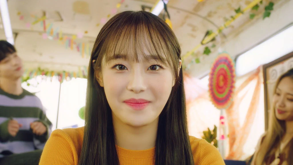Chuu & KIM YOHAN – World is One 2021 with Eric Bellinger 4K 2160P [Bugs MP4 1.89GB]-蓝光演唱会资源网