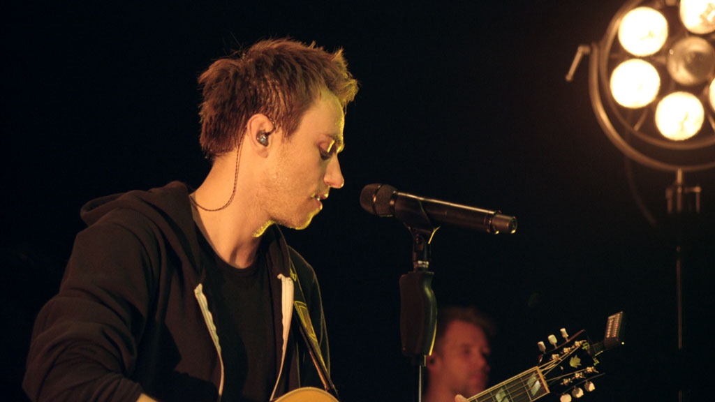 图片[5]-Clueso – Stadtrandlichter Live 2015《BDMV 32.1G》-蓝光演唱会资源网